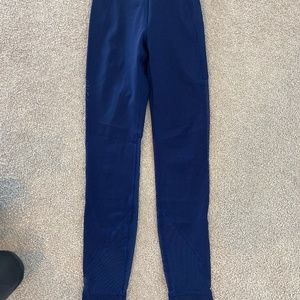 Like new!! Lululemon leggings
